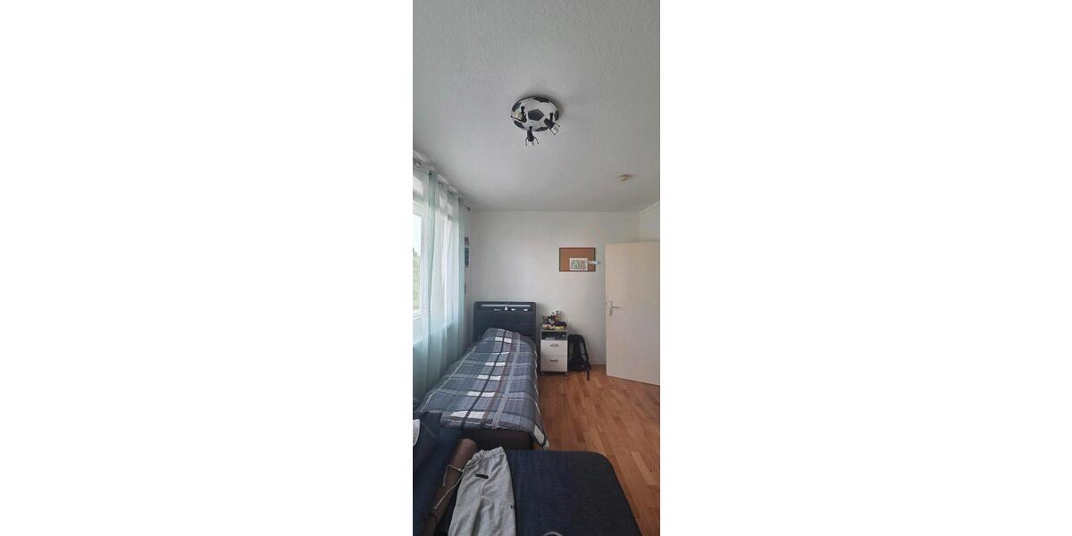 Etagenwohnung Rostock Evershagen - 3 Zimmer, 106 m&sup2;, 1.000&euro; | Angebot:26651736