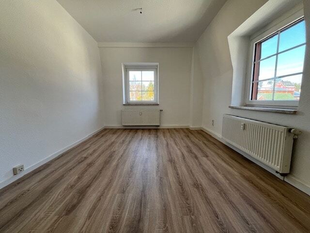 Neu sanierte 2-Raum Dachgeschoss-Wohnung in ruhiger Lage von Markersorf - Dachgeschoßwohnung Claußnitz Markersdorf | Angebot:19417097