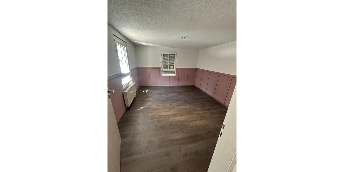 Erdgeschoßwohnung Horb am Neckar - 5 Zimmer, 110 m&sup2;, 1.100&euro; | Angebot:25379654