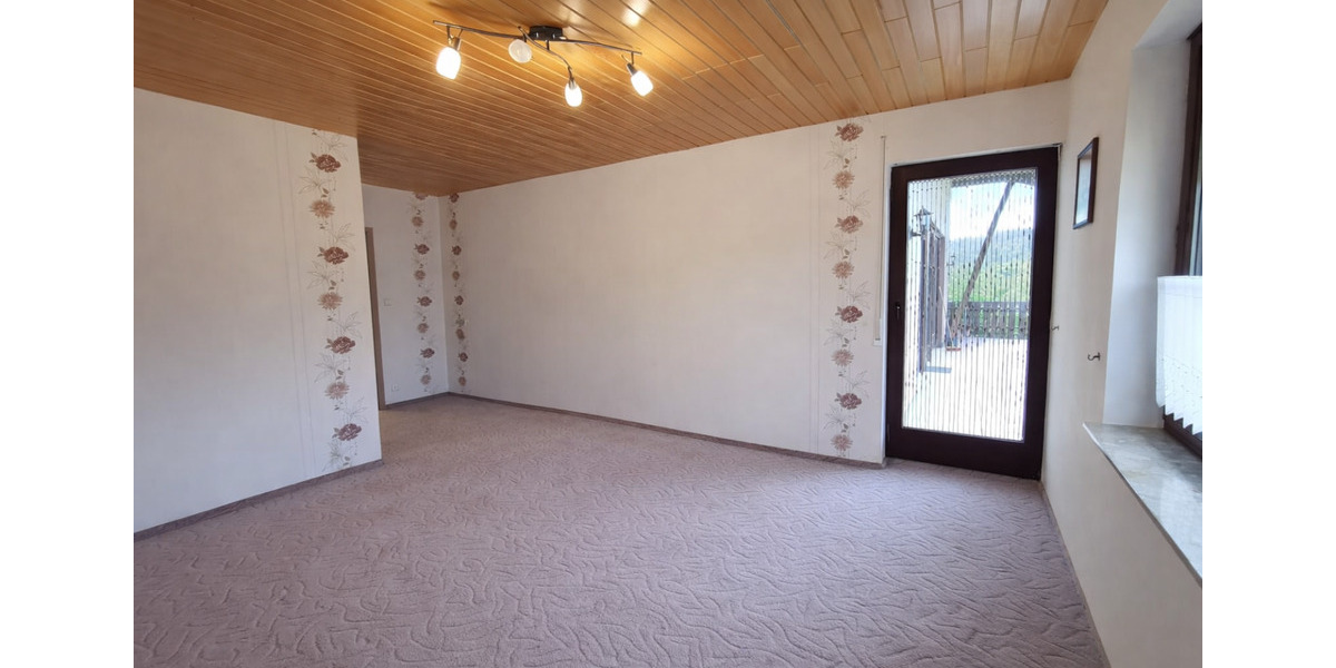 Großzügige 4-Zimmer-Wohnung mit Süd-Balkon in Delliehausen Uslar 4 zimmer