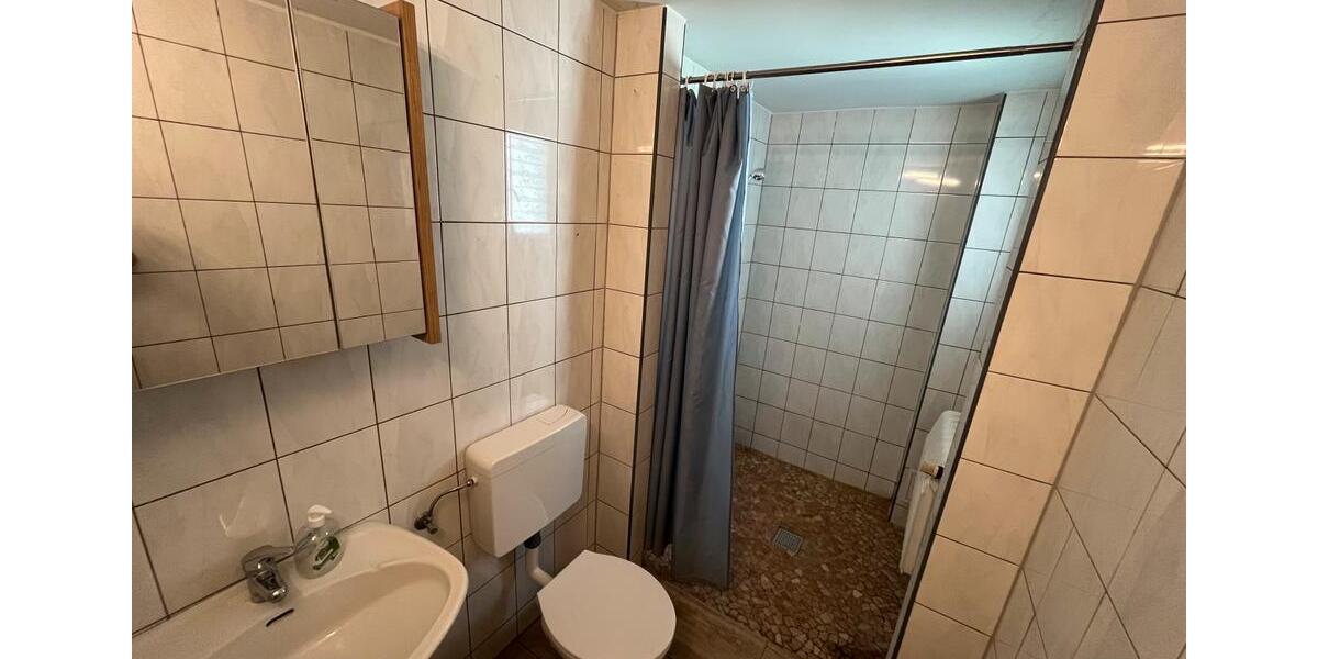 Wohnen auf Zeit Sternberg - 20 Zimmer, 300 m&sup2;, 15&euro; | Angebot:10063534