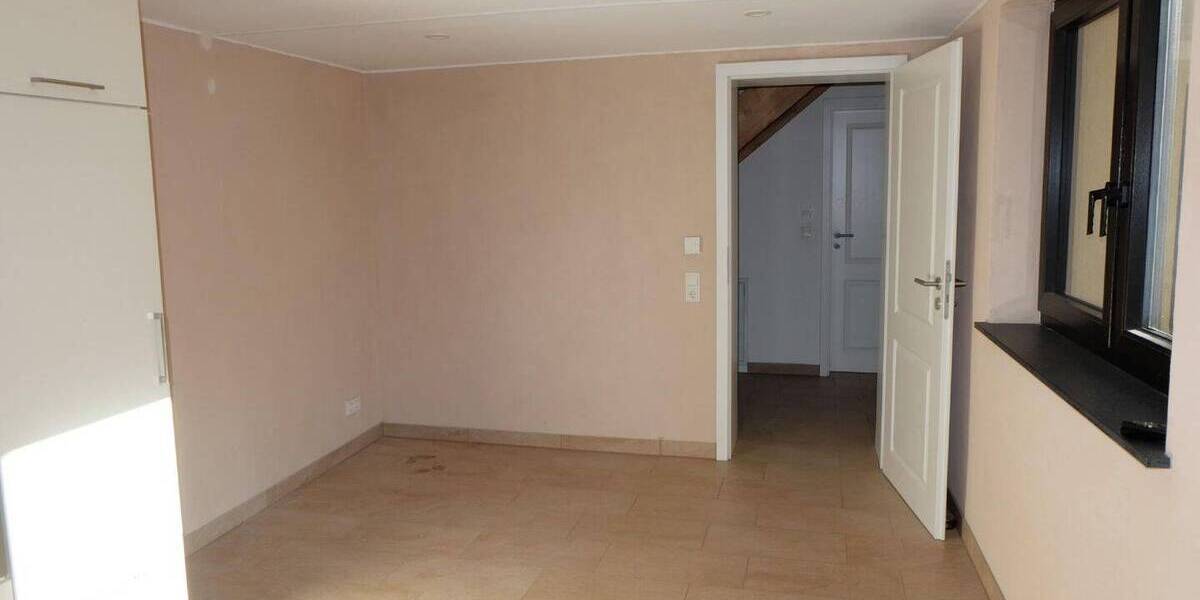 Etagenwohnung Schweich - 3 Zimmer, 115 m&sup2;, 1.100&euro; | Angebot:26192472
