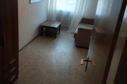 Möbeliertes Zimmer 13m2 zu vermieten zimmer