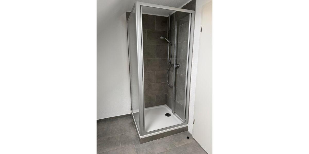 Dachgeschoßwohnung Niederwerrn - 1 Zimmer, 48 m&sup2;, 550&euro; | Angebot:26560562