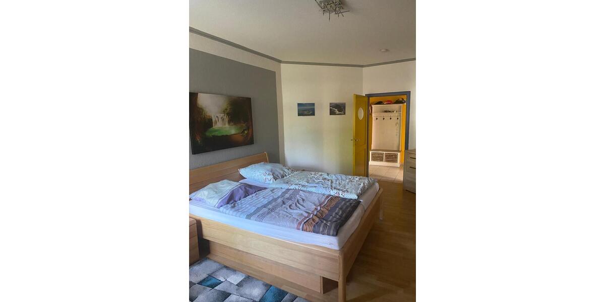 Etagenwohnung Bützow - 4 Zimmer, 100 m&sup2;, 1.300&euro; | Angebot:25961025