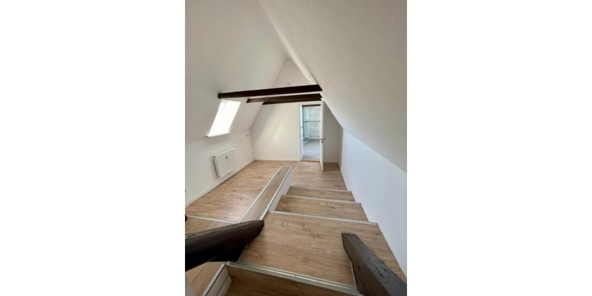 Dachgeschoßwohnung Harpstedt - 3.5 Zimmer, 110 m&sup2;, 1.100&euro; | Angebot:24381799