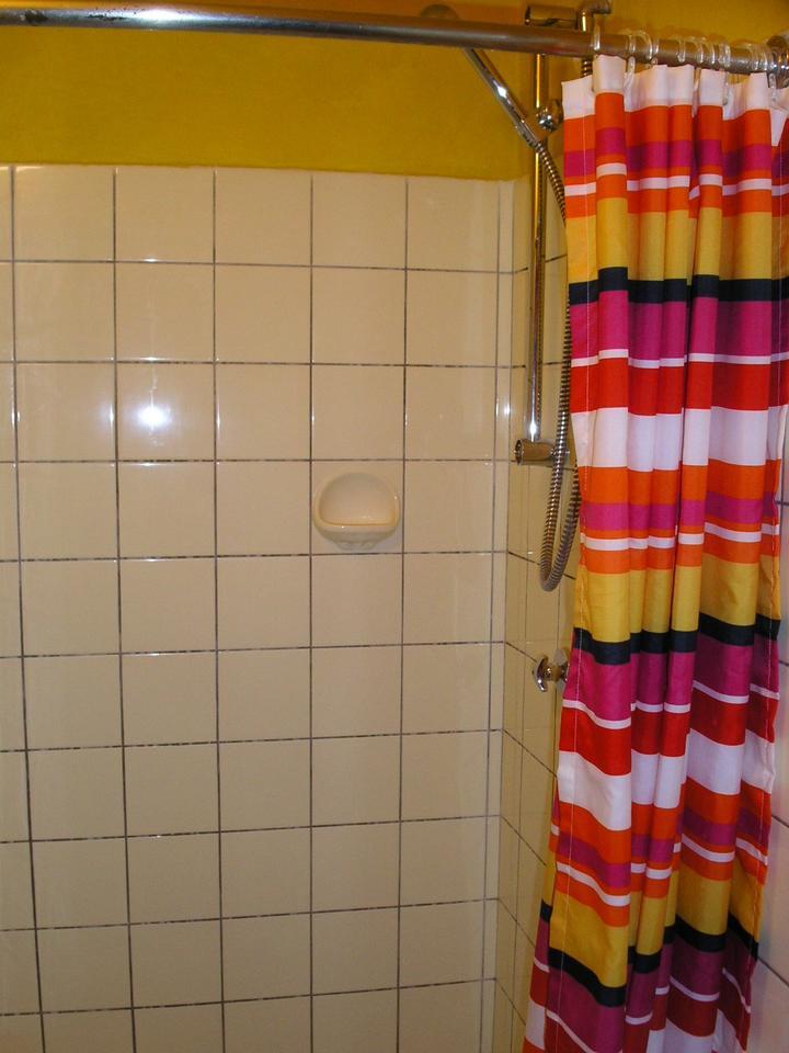 Do-Mitte schönes möbl. StudentenZimmer 16 qm