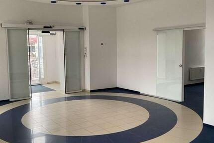 Top Lage ebenerdiges Büro direkt am S-Bahnhof Strausberg zimmer