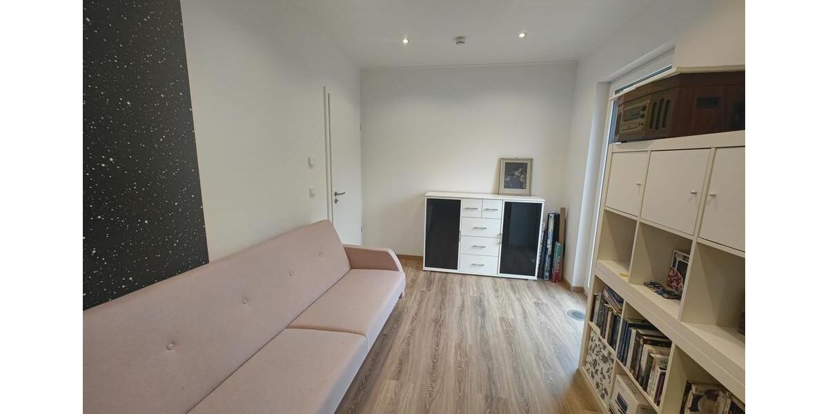 Etagenwohnung Mettendorf - 4 Zimmer, 120 m&sup2;, 1.000&euro; | Angebot:26568279
