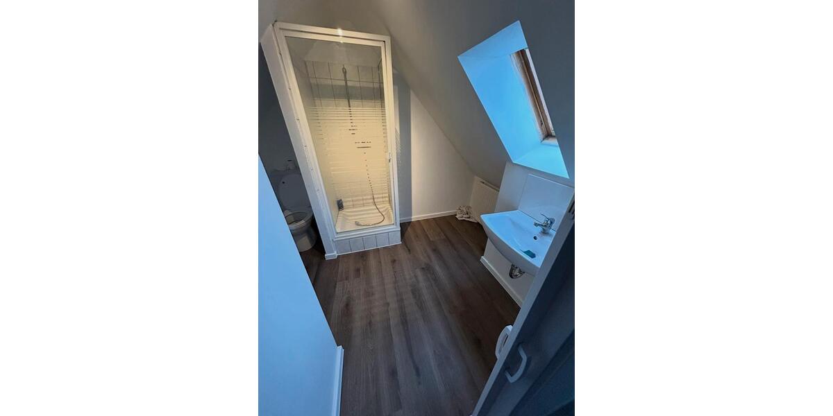 Dachgeschoßwohnung Bochum Bochum-Mitte - 3.5 Zimmer, 74 m&sup2;, 670&euro; | Angebot:26617923