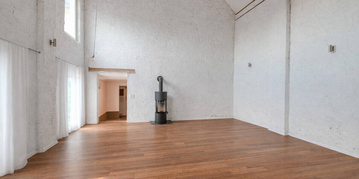 Einfamilienhaus Niederneisen - 9 Zimmer, 255 m&sup2;, 2.250&euro; | Angebot:26712884