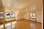 Dachgeschoßwohnung Langensendelbach - 3 Zimmer, 77 m&sup2;, 750&euro; | Angebot:26025723
