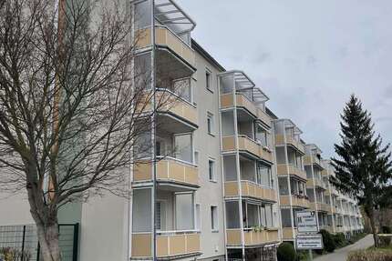 Wohnung Halberstadt - 3 Zimmer, 62 m&sup2;, 329&euro; | Angebot:27236892
