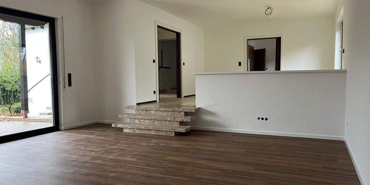 Einfamilienhaus Bad Sobernheim - 4 Zimmer, 173 m&sup2;, 1.500&euro; | Angebot:25741736