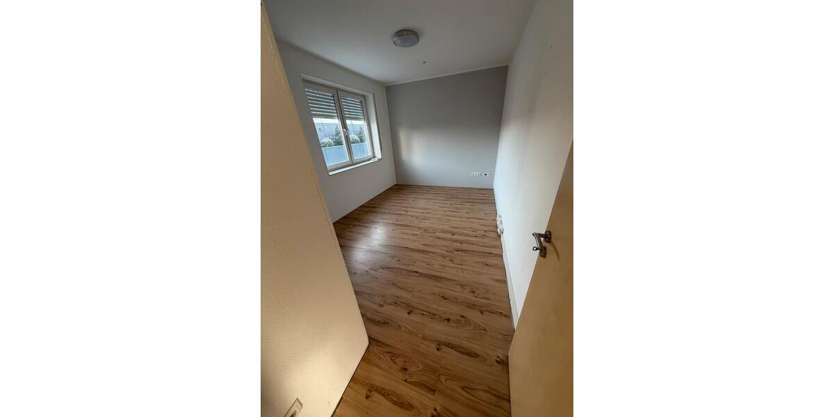 Gewerbeobjekt Holzwickede - 1.500&euro; | Angebot:24468594