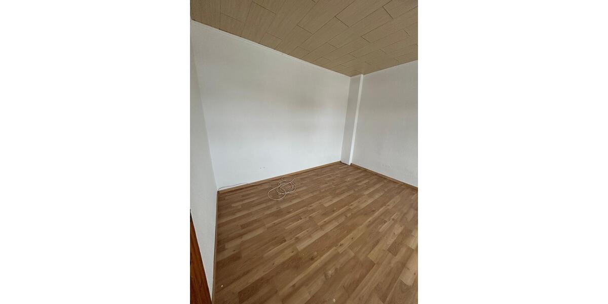 Etagenwohnung Hötensleben - 3 Zimmer, 86 m&sup2;, 475&euro; | Angebot:24817704