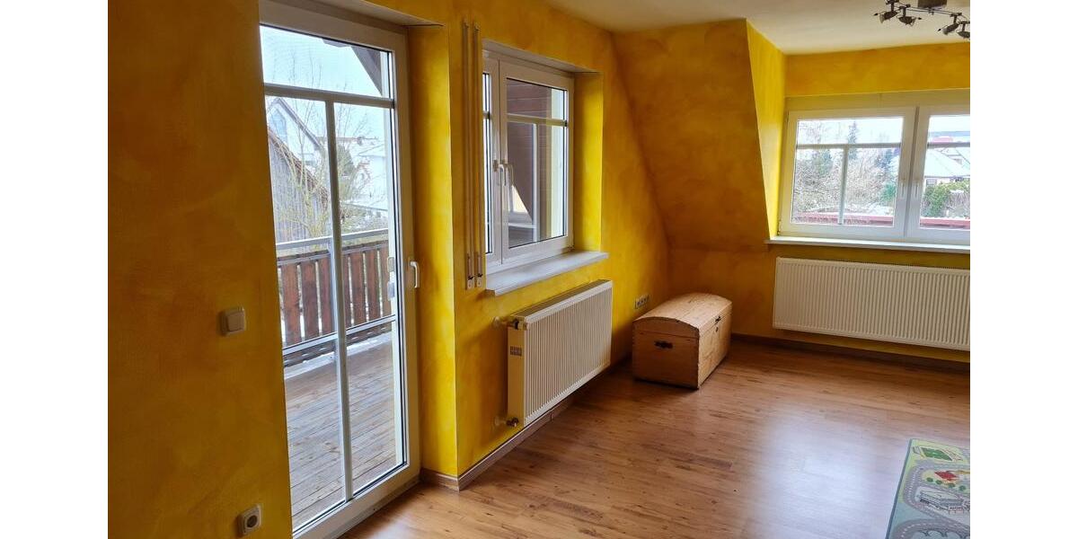 Dachgeschoßwohnung Schwarzach am Main - 6.5 Zimmer, 144 m&sup2;, 1.350&euro; | Angebot:25353316