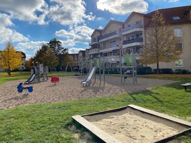 Etagenwohnung Staßfurt - 4 Zimmer, 83 m&sup2;, 501&euro; | Angebot:25484096