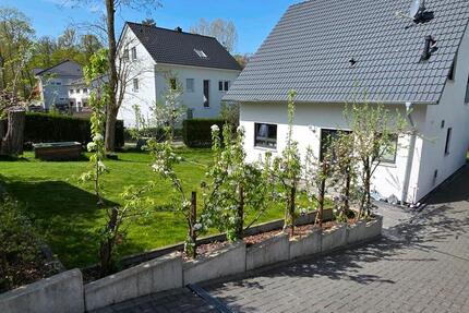 Haus Berlin Spandau - 5.5 Zimmer, 140 m&sup2;, 2.500&euro; | Angebot:24637420