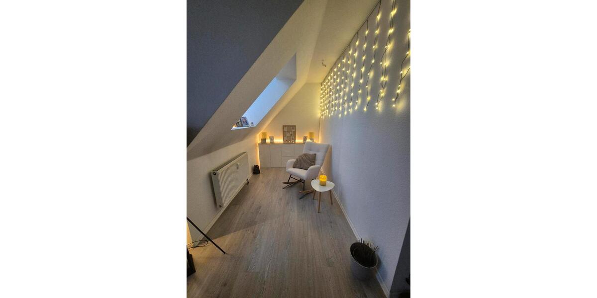 Dachgeschoßwohnung Merseburg - 2 Zimmer, 67 m&sup2;, 690&euro; | Angebot:25056222