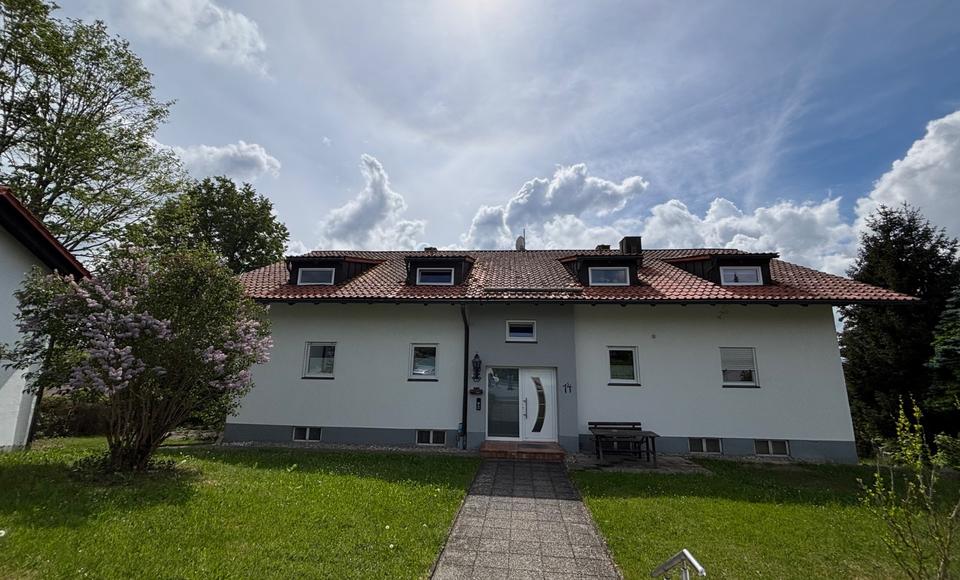Etagenwohnung Perlesreut - 2.5 Zimmer, 90 m&sup2;, 700&euro; | Angebot:26610707