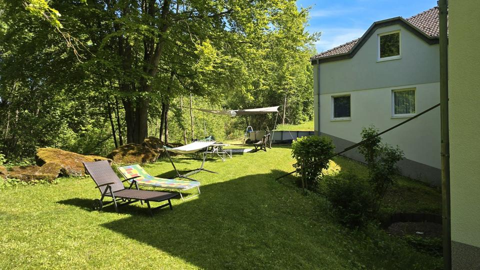 Dachgeschoßwohnung Hillesheim - 4 Zimmer, 97 m&sup2;, 850&euro; | Angebot:26478452