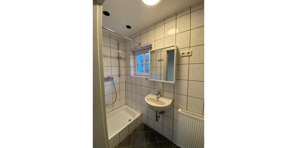 Erdgeschoßwohnung Lennestadt - 4 Zimmer, 85 m&sup2;, 700&euro; | Angebot:25806820