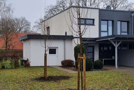 Haus zum Mieten in Oldenburg 1.350 € 130 m² 5 zimmer