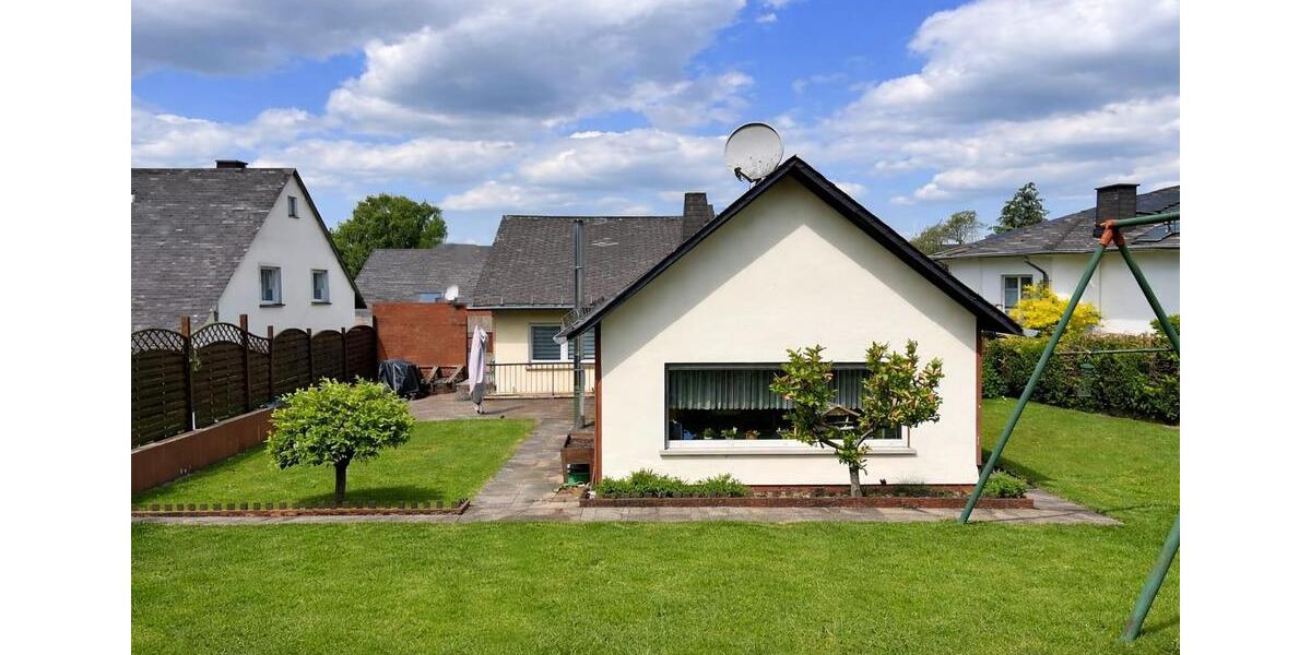 Einfamilienhaus Hermeskeil - 5 Zimmer, 145 m&sup2;, 1.250&euro; | Angebot:26583313
