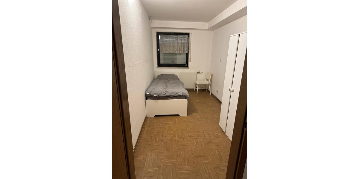 Mehrfamilienhaus, Wohnhaus Walldorf - 9 Zimmer, 250 m&sup2;, 3.000&euro; | Angebot:24705441