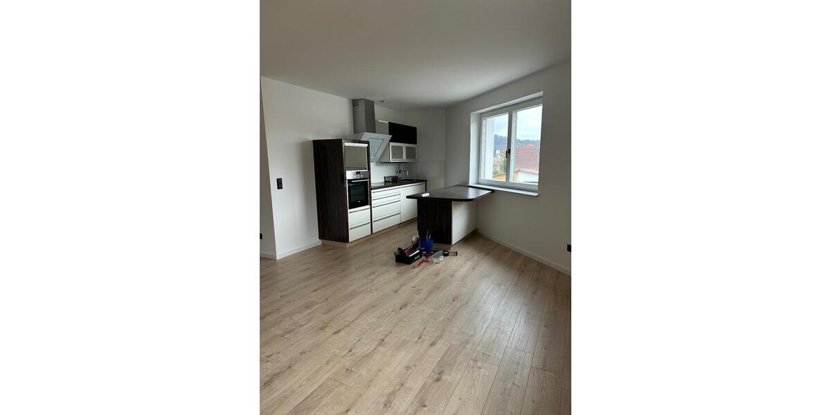 Etagenwohnung Kelheim - 3 Zimmer, 87 m&sup2;, 1.130&euro; | Angebot:24347466