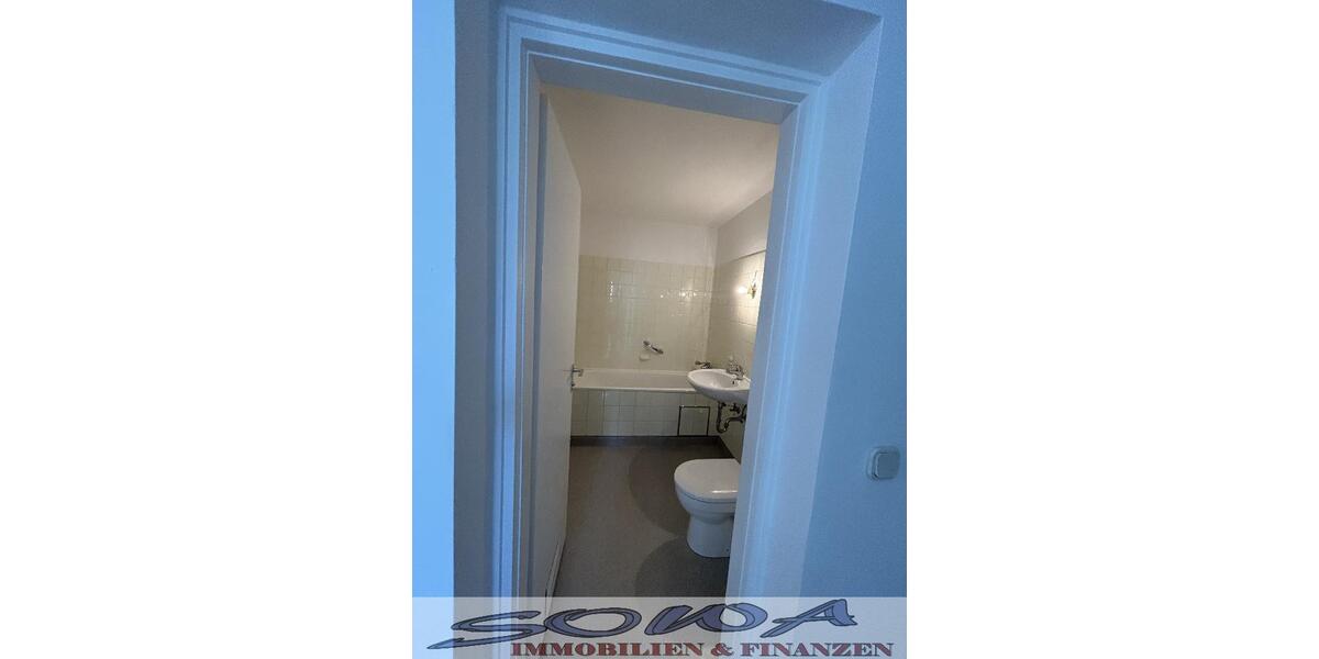 3 Zimmerwohnung - in Neuburg Schwalbanger, mit Balkon, Küche und Aufzug - Ein Objekt von Ihrem Immobilienpartner SOWA Immobilien und Finanzen - 3- Neuburg | Angebot:26726467
