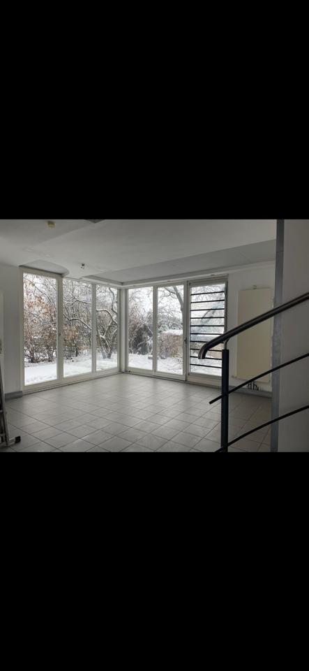 **Besichtigung am Freitag 7.11. um 15.00 Uhr in Patzig Hofstr. 1 zimmer