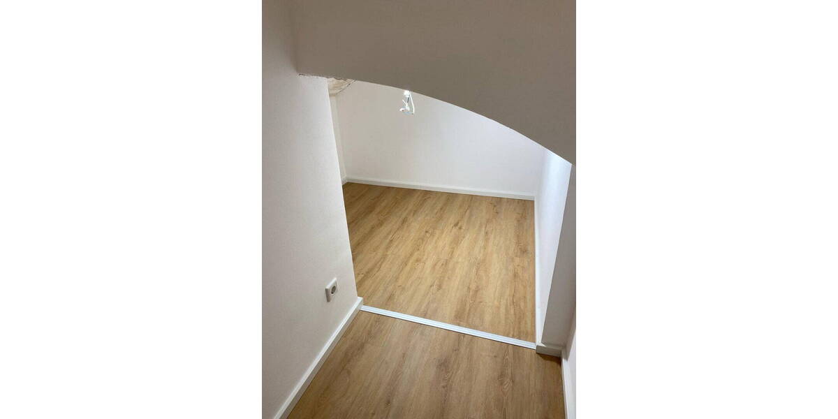 Etagenwohnung Darmstadt Bessungen - 2 Zimmer, 65 m&sup2;, 1.250&euro; | Angebot:26730928