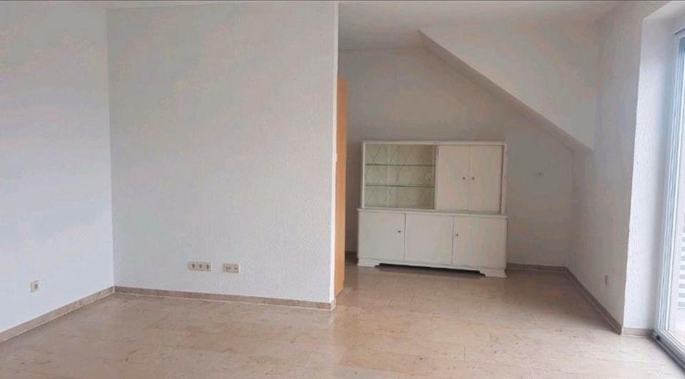Dachgeschoßwohnung Schwäbisch Gmünd Bargau - 4 Zimmer, 90 m&sup2;, 1.100&euro; | Angebot:26041289
