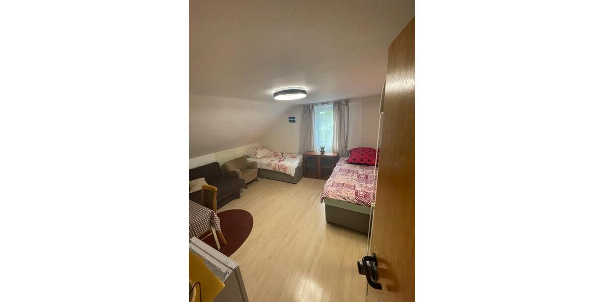 Wohnen auf Zeit Hahnstätten - 10 Zimmer, 250 m&sup2;, 15&euro; | Angebot:24532762