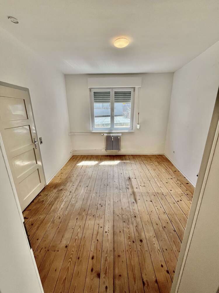 Wohnung zum Mieten in Stuttgart 350 € 14 m²
