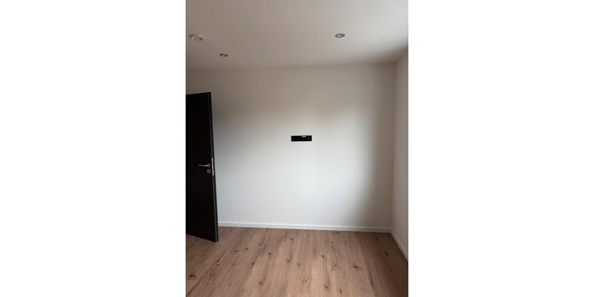 Etagenwohnung Lonnerstadt - 2 Zimmer, 95 m&sup2;, 950&euro; | Angebot:25860442