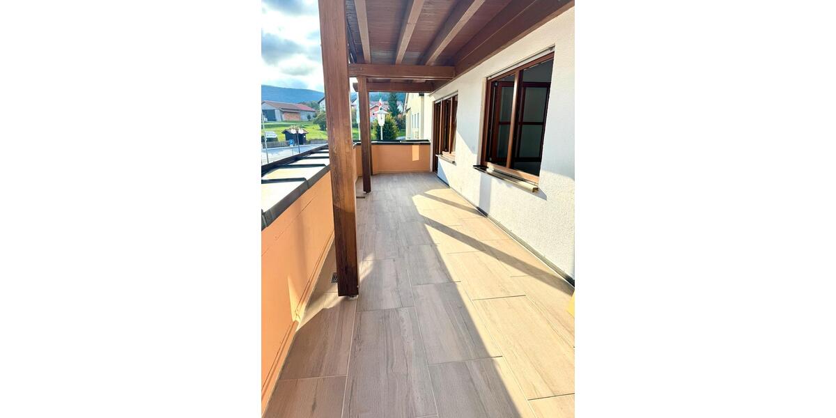 Etagenwohnung Bischofsmais - 4 Zimmer, 132 m&sup2;, 990&euro; | Angebot:25926217