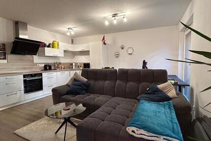 Modernes Wohnen am Langweider See – neuwertige 2-Zimmer-Wohnung mit Küche & West-Loggia 2 zimmer