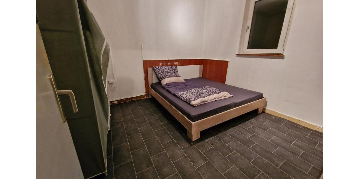 Wohnen auf Zeit Langenfeld (Rheinland) - 8 Zimmer, 150 m&sup2;, 550&euro; | Angebot:25550404