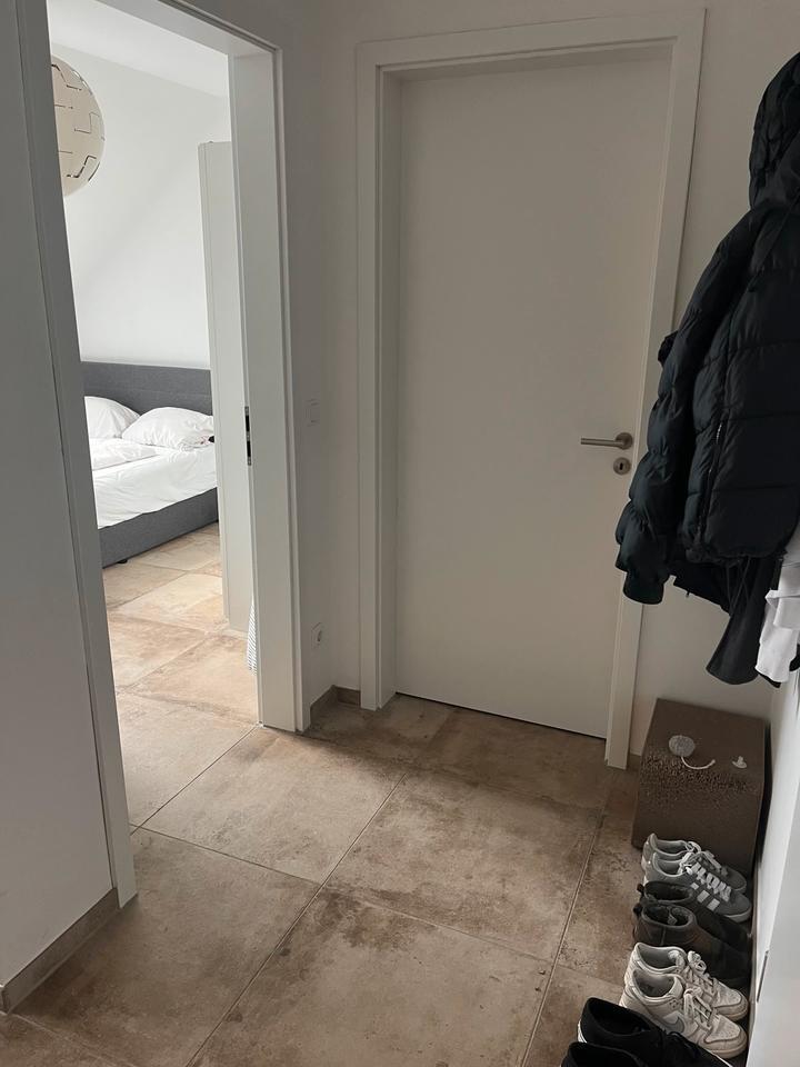 Gemütliche 2- Zimmer Dachgeschosswohnung zimmer