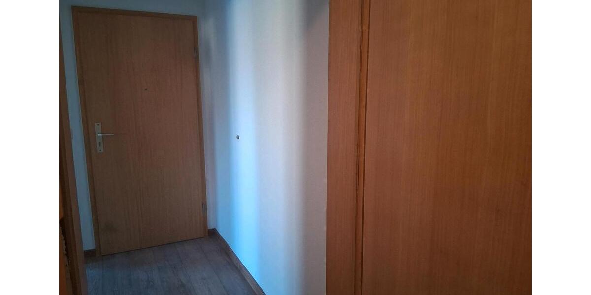 Etagenwohnung Meerane - 1 Zimmer, 36 m&sup2;, 351&euro; | Angebot:24561627