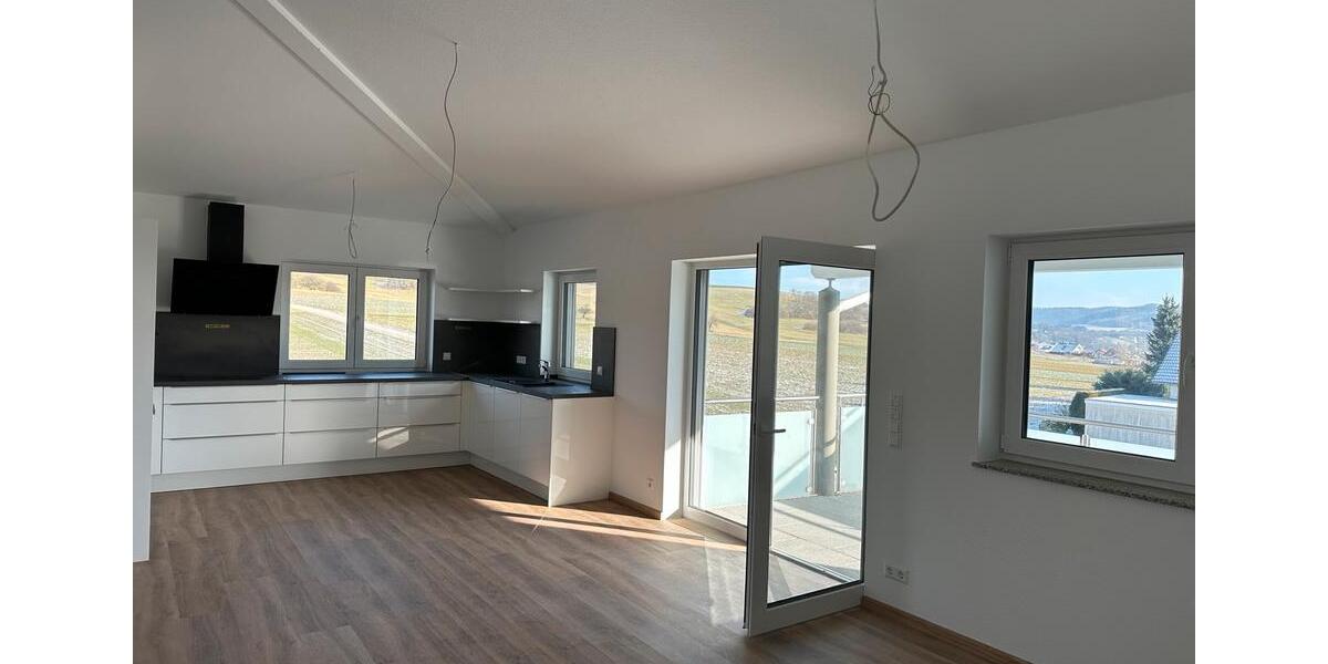 Etagenwohnung Sulz am Neckar - 4 Zimmer, 98 m&sup2;, 1.560&euro; | Angebot:24783882