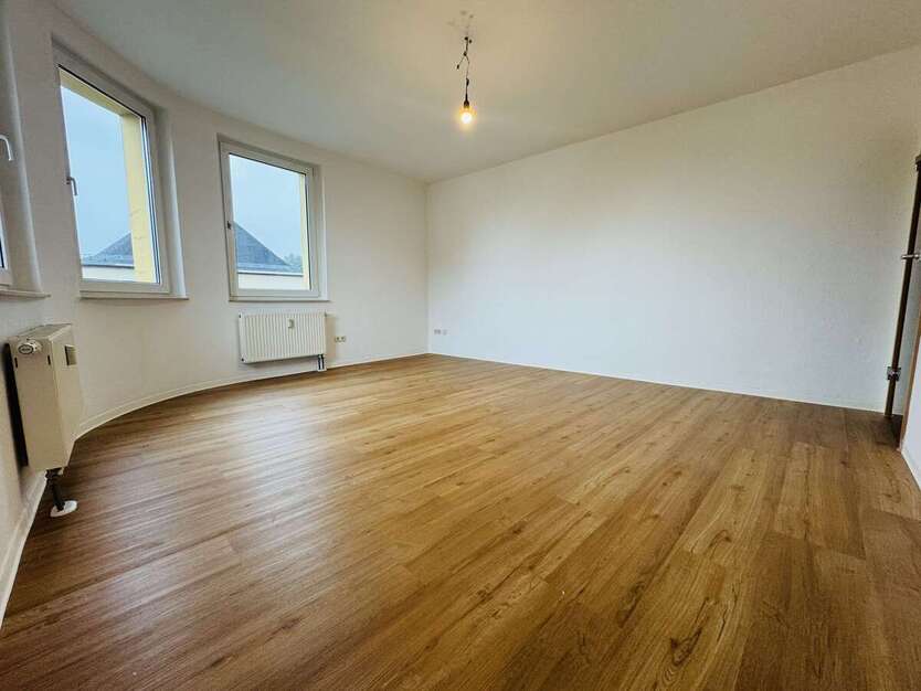 Wohnung zum Mieten in Chemnitz 305 € 60.9 m² 2 zimmer