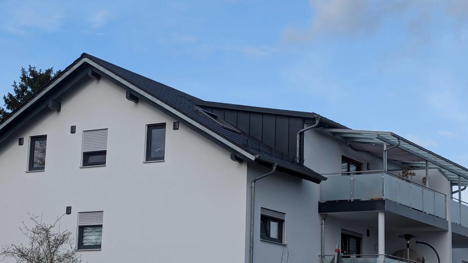 Dachgeschoßwohnung Emmerting - 3 Zimmer, 95 m&sup2;, 1.020&euro; | Angebot:25965976