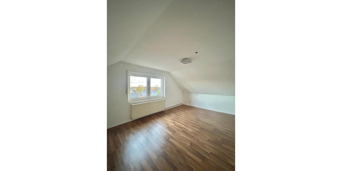 Große 3 Zimmer DG-Wohnung auf zwei Etagen mit Balkon in Haltern am See zu vermieten 3 zimmer