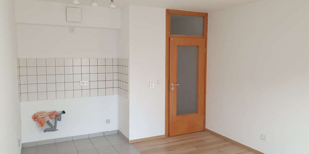 Etagenwohnung Magdeburg Fermersleben - 1 Zimmer, 28 m&sup2;, 225&euro; | Angebot:25216277