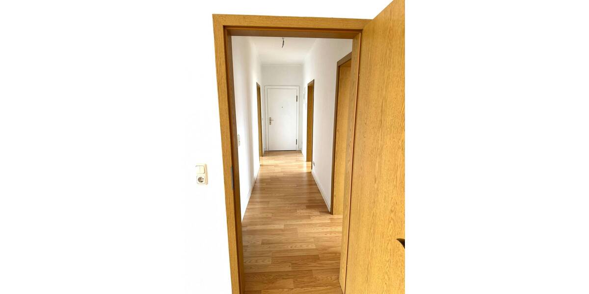 Etagenwohnung Bitterfeld-Wolfen Wolfen - 3 Zimmer, 85 m&sup2;, 500&euro; | Angebot:25736742