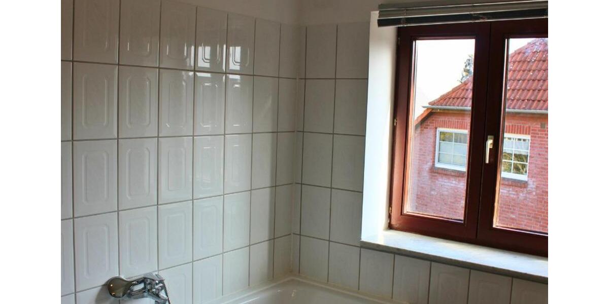 Dachgeschoßwohnung Wolfsburg Almke - 3 Zimmer, 80 m&sup2;, 945&euro; | Angebot:25405320